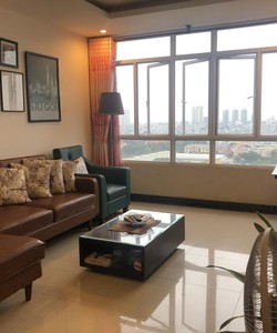 Cần bán gấp căn hộ Giai Việt Q.8, DT 150m2, 3 pn, 3wc, tầng thấp, view hồ bơi, 4 tỷ