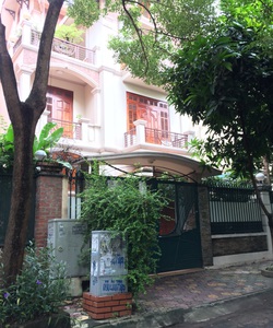 BÁN NHÀ Đống Đa, Mặt ngõ 51 Hoàng Cầu, 120m2 xây dựng 5,5 tầng, mặt tiền 7m, Tầng 1: 2