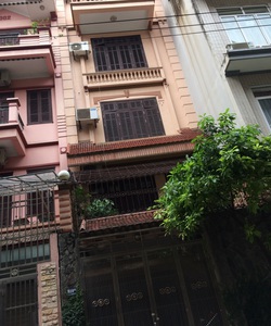 Bán nhà khu víp phố láng hạ dt: 61m2 x 4 tầng tum, ô tô tránh nhau, kinh doanh sầm uất