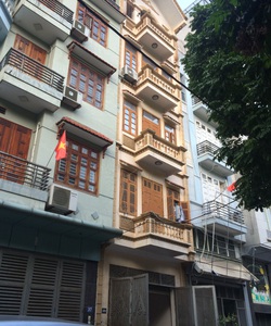 Bán nhà Hoàng Cầu 50m2 5 tầng mt5m 11 tỷ, ô tô tránh, kinh doanh đỉnh cao