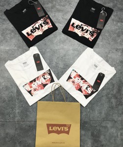 Áo phông Levi