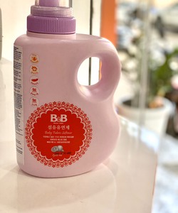 Nước xả vài hương cam dạng chai 1500ml dành cho bé của B B