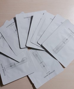 Serum dưỡng trắng OHUI extreme white 10 gói