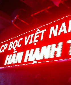Biển quảng cáo Led chạy chữ một màu