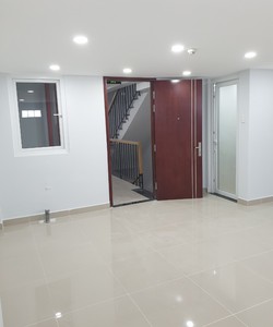 Văn Phòng Đẹp 30m2 Bao PQL gần ngã tư hàng xanh giá 7 triệu đồng/tháng