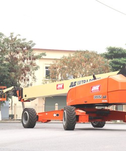 Cho thuê xe nâng người 59m JLG 1850SJ giá rẻ