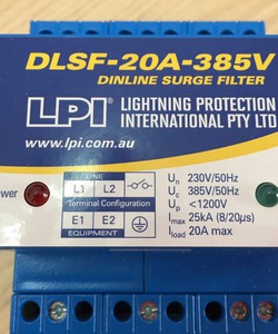 Thiết bị chống sét 20A 385V