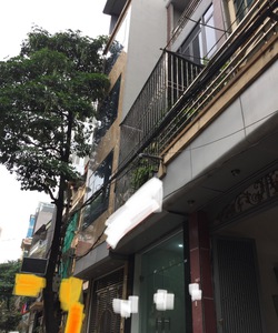 Bán nhà mặt phố Trần Nhân Tông Cầu Giấy 5 tầng 10,8 tỷ phố siêu kinh doanh ngày đêm