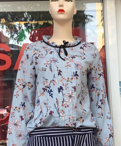 Áo sơ mi voan phong cách