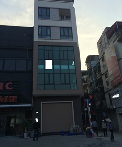 Mặt phố Đặng Tiến Đông gò Đống Đa 40m 4 tầng 11 tỷ, Thuộc khu phố ẩm thực và kinh doanh trung tâm...