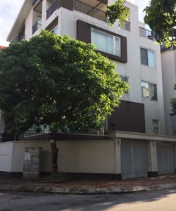 Bán nhà chia lô ô tô tránh khu Hoàng Cầu chợ Thái Hà 210m lô góc 13 tỷ, ô tô đua, kinh doanh khủng...