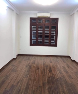 Bán nhà Cầu Giấy 30m2 nhà đẹp ở luôn giá chỉ hơn 2 tỷ