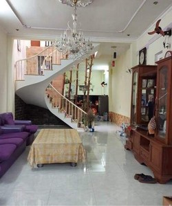 Cần bán nhà gấp mới đẹp, hxh, phường Tân Phú, Quận 7, 63m2, giá 4.9 tỷ.