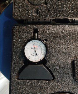Đồng hồ đo độ căng của lụa