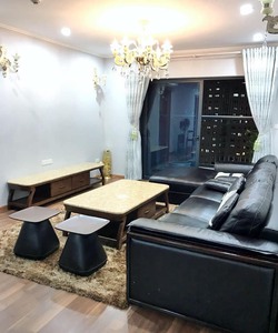 Gần tết e bán căn 2003 tòa R3 3PN 110m2 full nội thất giá 2ty750 Goldmark City