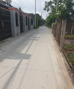 Cần bán gấp Lô đất 223m chỉ 1ty550 mặt tiền 18m, sổ hồng công chứng được ngay