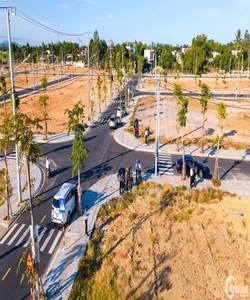 2 Lô ngoại giao cạnh tuyến phố ẩm thực về đêm điện hắng dưới 1.3 tỷ số lượng có hạn.