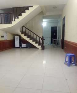 Chính chủ cho thuê nhà làm văn phòng, công ty, mầm non, trung tâm dạy học tại phố Tân Xuân, Xuân