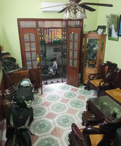 Cho thuê nhà 3 tầng 3PN 2VS ở phố Lạc Trung, Hai Bà Trưng chỉ 6,5 triệu/tháng