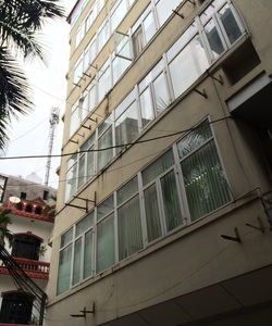 Bán tòa nhà 6 tầng lô góc mặt phố Trần Phú Lý Nam Đế, Q.Hoàn Kiếm mb:65m2 mặt tiền siêu Khủng