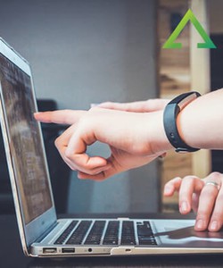 Phần mềm quản lý đơn hàng có lợi ích gì đối với DN