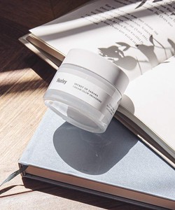 Kem dưỡng trắng da, giúp da căng bóng, bảo vệ da Huxley Cream Glow Awakening