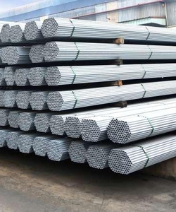 Thép Hòa Phát đen, kẽm giá rẻ bốc tại kho nhà máy