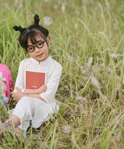 Trang phục biểu diễn trẻ em đẹp chất lượng