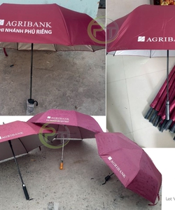 Dù cầm tay in logo công ty làm quà tặng