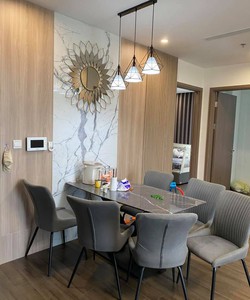 Cho thuê căn hộ Vinhomes Symphony Long Biên, nội thất full đồ siêu đẹp, DT: 90m2, giá: 21 triệu/tháng.