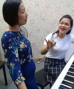 Thanh nhạc là môn học dùng để luyện thanh luyện giọng.