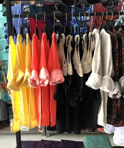 Bán sỉ quần áo giá rẻ áo thun nữ đẹp dành cho khách sỉ chuyên ôm lô