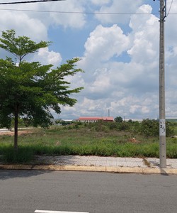 Cần bán lo đất mặt tiền ngay củ chi 550tr/100m2 có sổ hồng