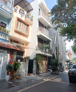 Nhà đẹp phân lô 2 mặt thoáng Long Biên Gara oto 90m 4 tầng mt4.5m 12 tỷ