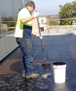 Công ty xử lý mái nhà thấm dột ở huyện Nhà Bè