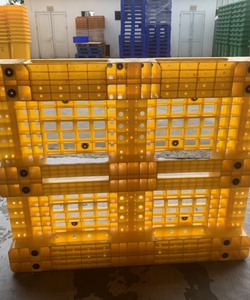 Pallet nhựa 2 mặt cố định vận chuyển hàng hóa