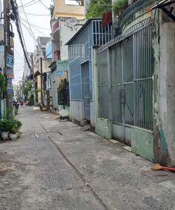 Kẹt Tiền cần bán gấp nhà giá rẻ 56m2, chỉ nhĩnh 4 tỷ, 2 lầu 3PN,hxh,Bình Tân