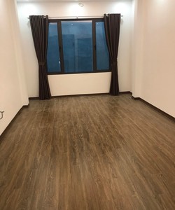 Bán nhà ngõ 5 Hoàng Quốc Việt, dt30m2 x 5T giá 3.9 tỷ. LH 0382276666