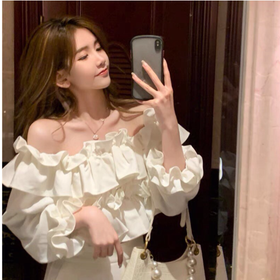 Áo croptop trễ vai mua sắm online 