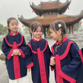 Áo cử nhân đẹp mua sắm online 