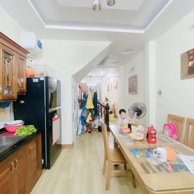 ban nha nguyen dong chi mua sắm online 