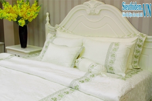 Canada bộ gấm trắng lá nho