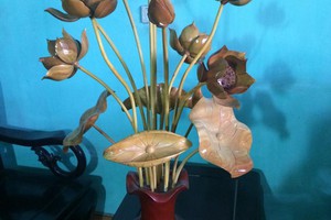 bộ lục bình và hoa sen gỗ tinh sảo