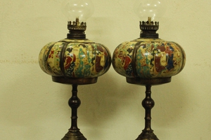 Đèn dầu Nhật hình quả cà