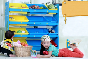 kệ đồ chơi gấu chơi bóng 01