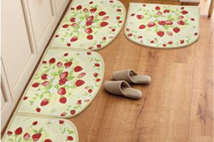 Thảm nhà bếp hình dâu tây 