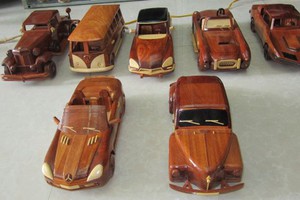 Mỹ nghệ gỗ (mô hình xe Ô tô)