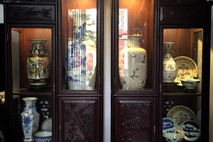 TỦ bày đồ GỖ LIM, kiểu lạ, hiếm