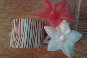 Đèn Ngủ Cảm Ứng Hoa Ly