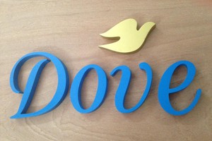 Logo đẹp bằng gỗ